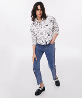 RAW EDGE DETAILED JEANS